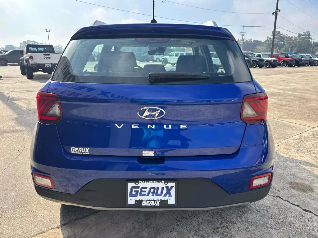 Used 2025 Blue Hyundai SEL image 15