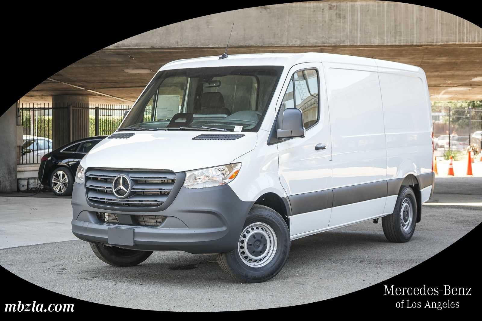 New 2026 Arctic White Mercedes-Benz Cargo 144 WB  RWD 2.0L 4-Cylinder image 32