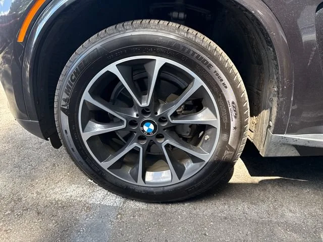 Used 2017 Dark Graphite BMW xDrive35i image 22