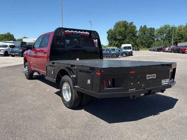 New 2026 Molten Red Pearl-Coat Exterior Paint RAM Tradesman image 18