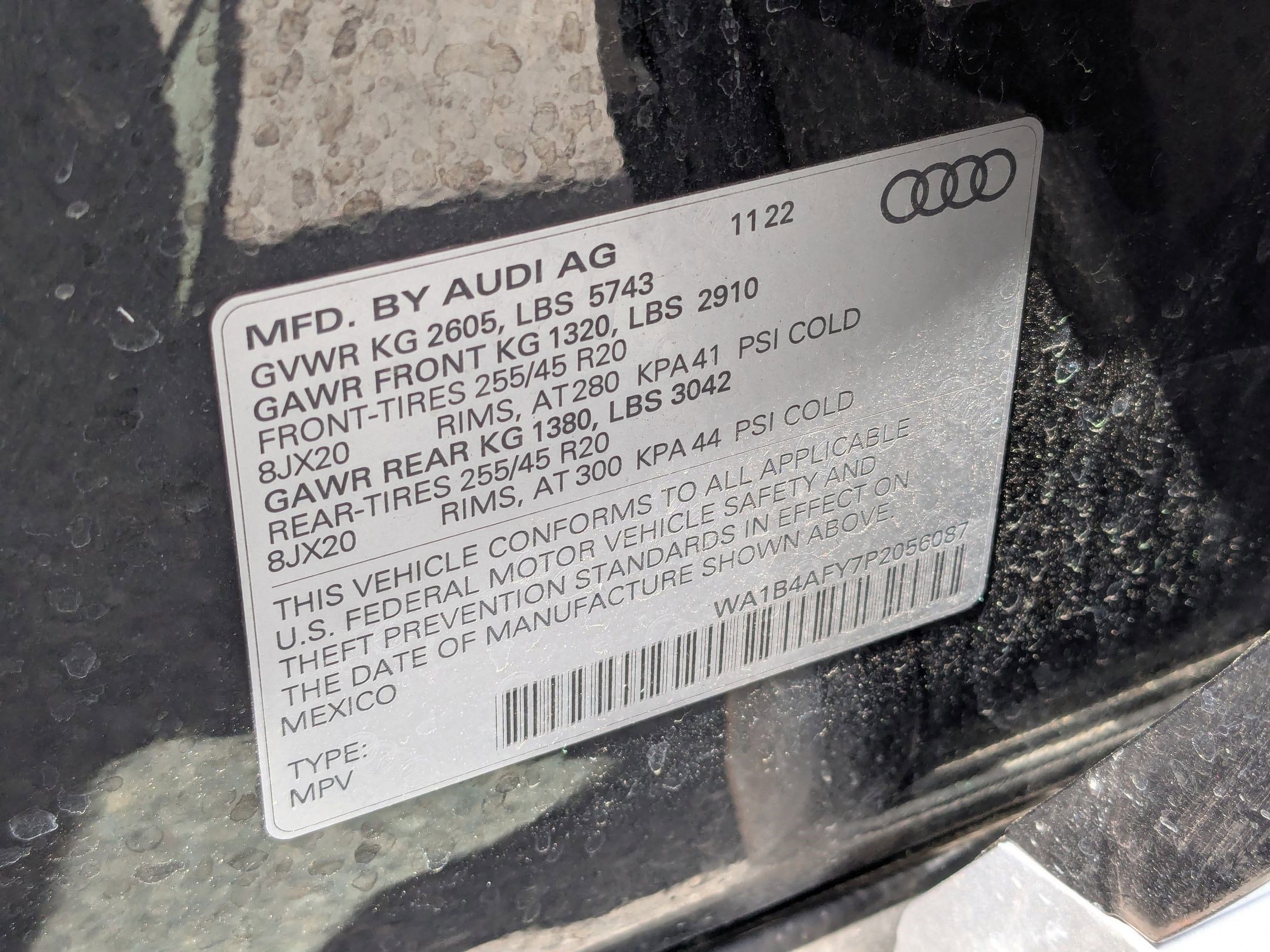 Used 2023 Mythos Black Metallic Audi Premium Plus image 35