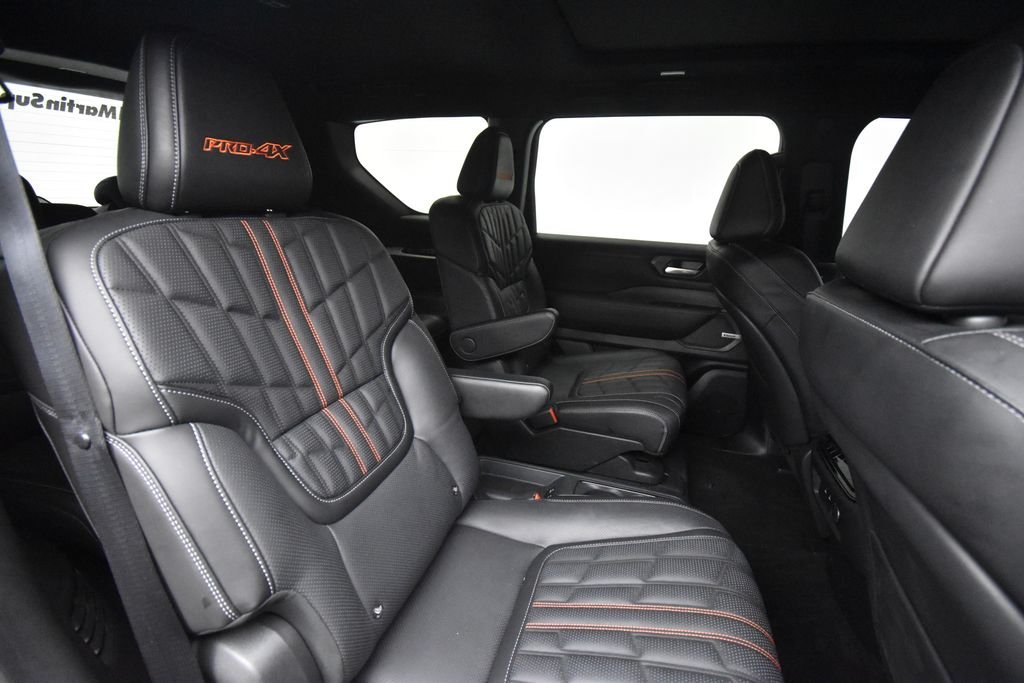Used 2026 Alpine Metallic/Super Blk Nissan PRO-4X image 26