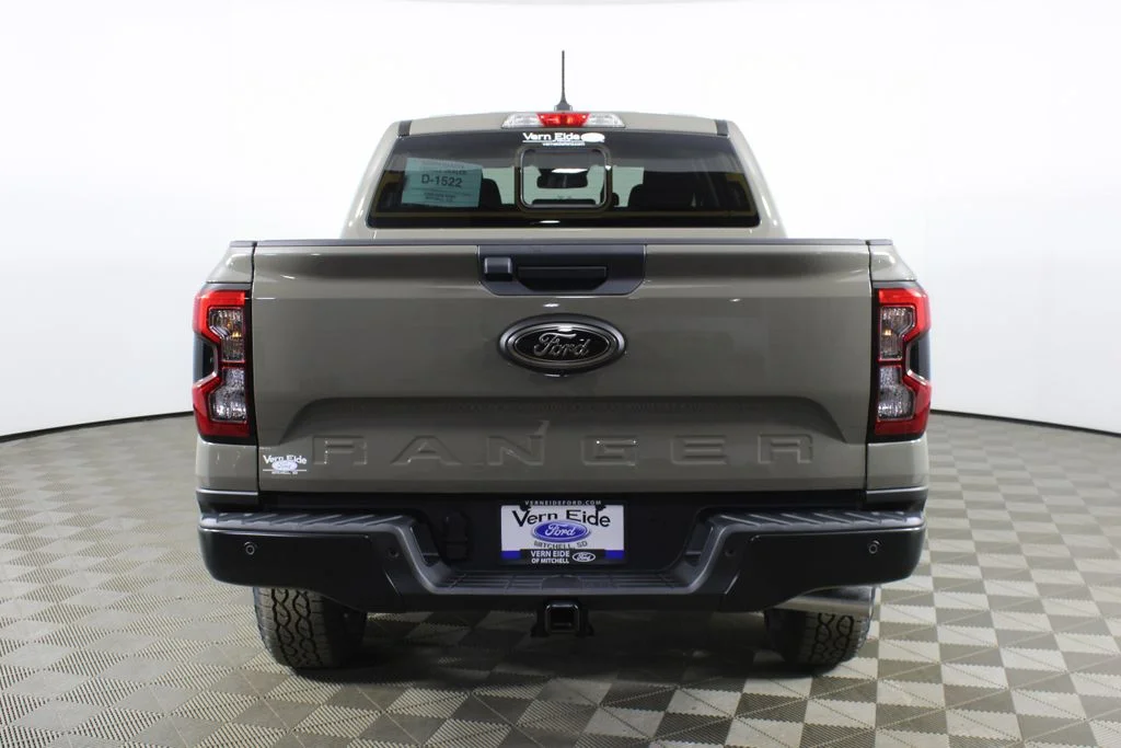 New 2026 Marsh Gray Ford XLT image 6