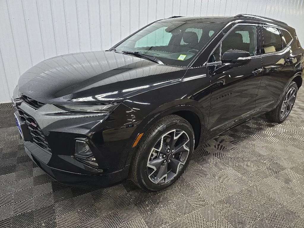 Used 2022 Black Chevrolet RS image 8