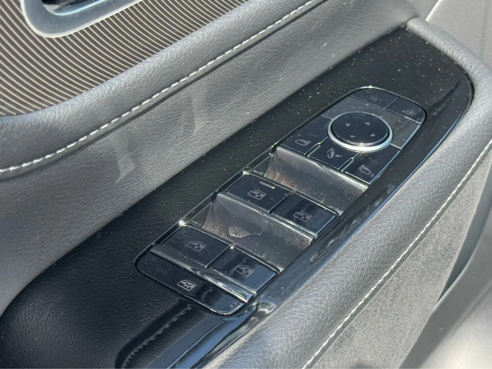 New 2027 DYNAMIC METAL INFINITI Luxe 2WD image 16