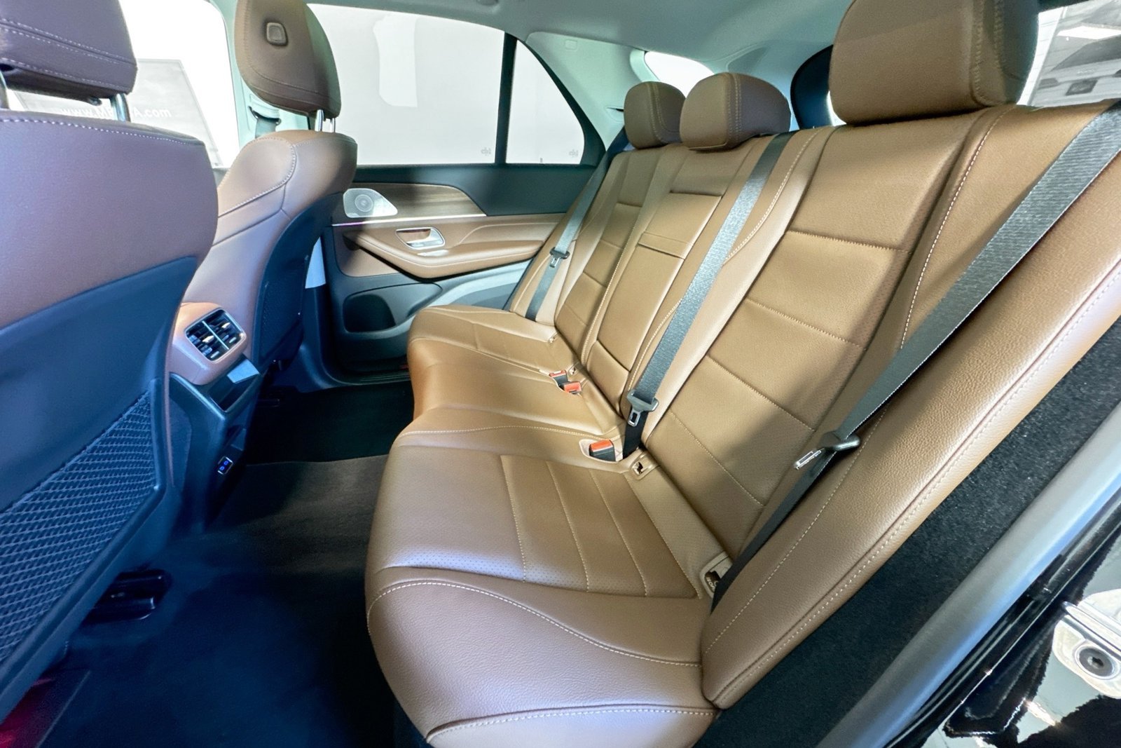 New 2026 Obsidian Black Metallic Mercedes-Benz GLE 350 image 22