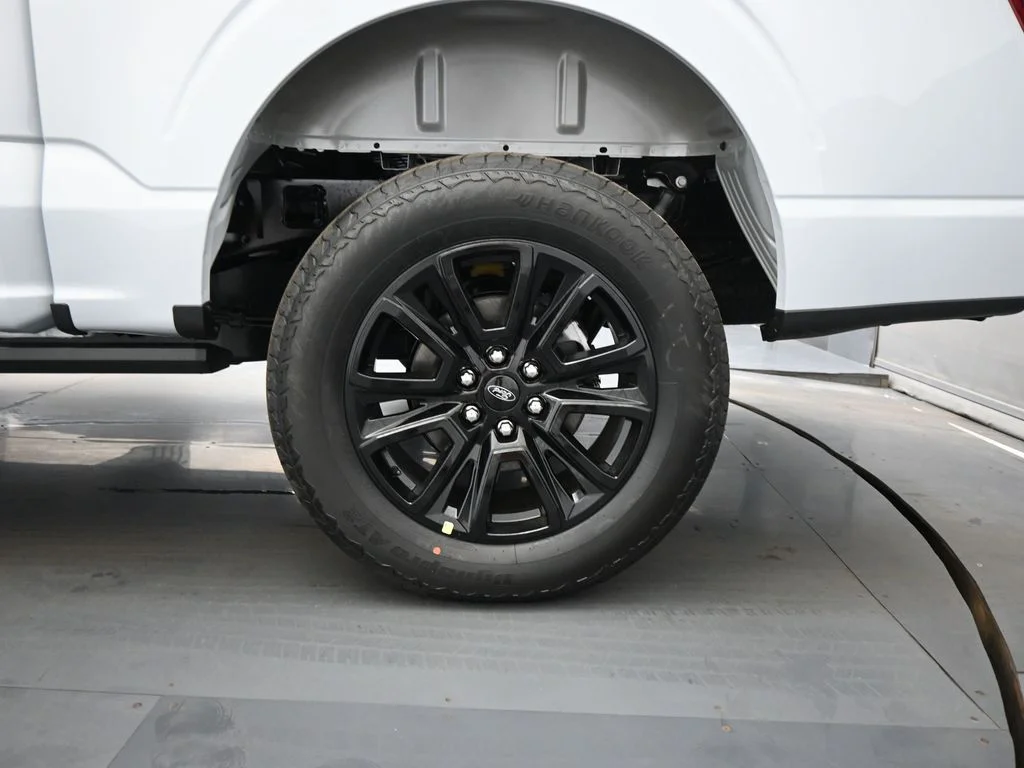 2025 Ford F-150 Platinum - Photo 25