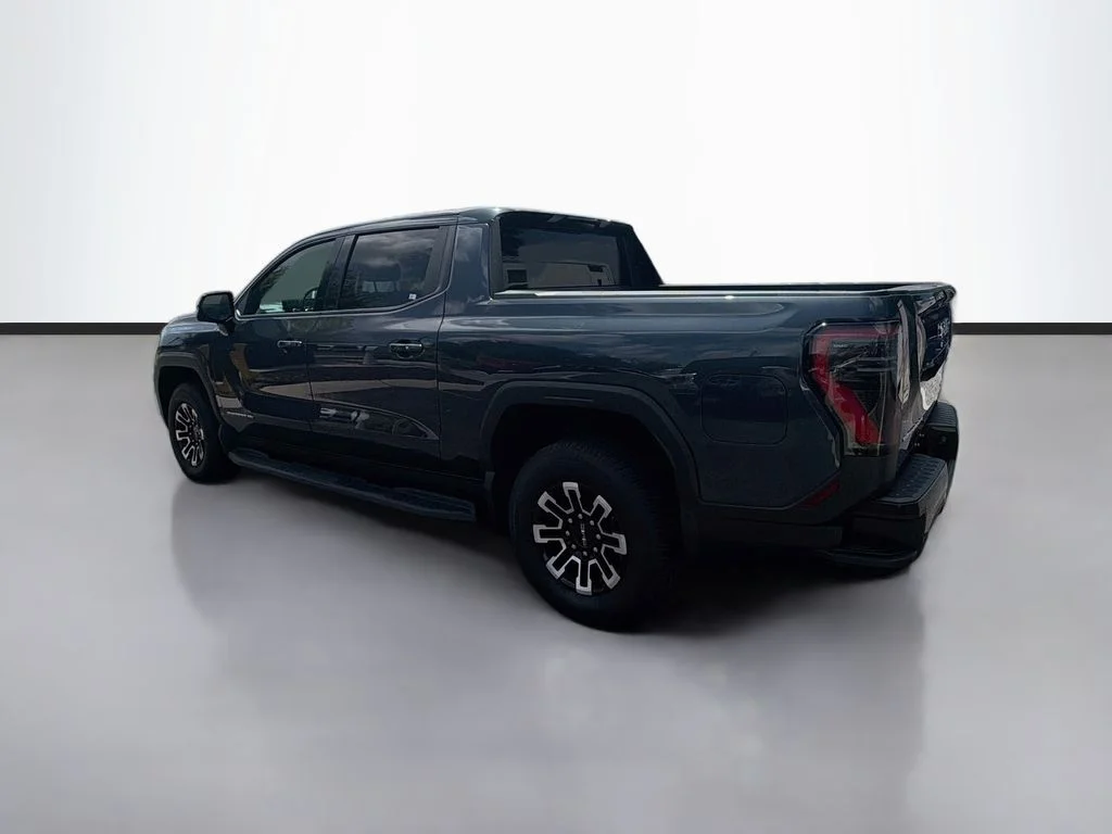 Used 2026 Ocean GMC Elevation image 7