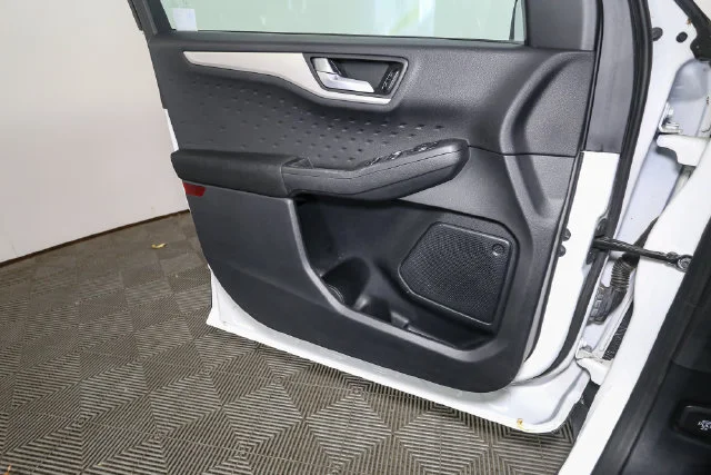 Used 2020 White Ford SE image 32