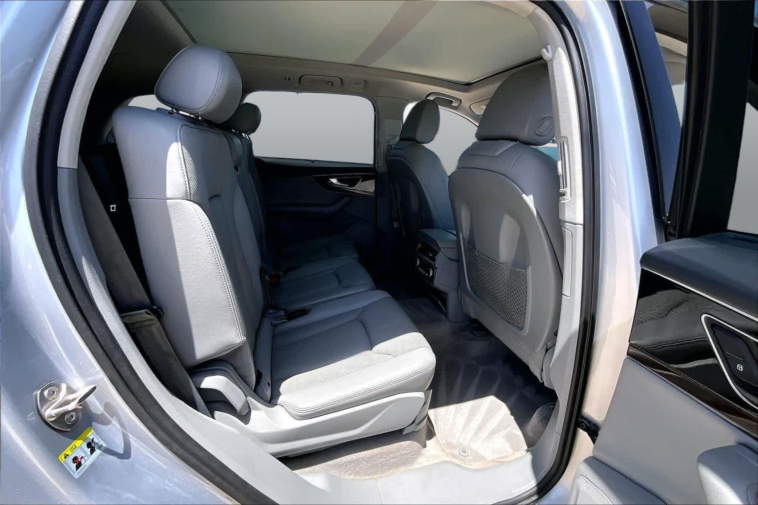 Used 2017 Florett Silver Metallic Audi Prestige image 20