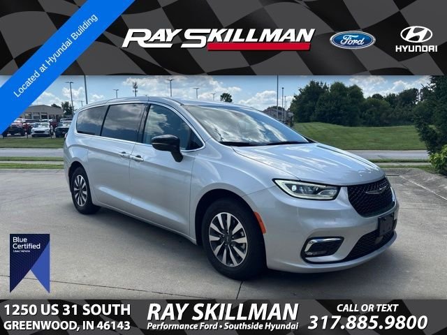 2024 Chrysler Pacifica Hybrid Select