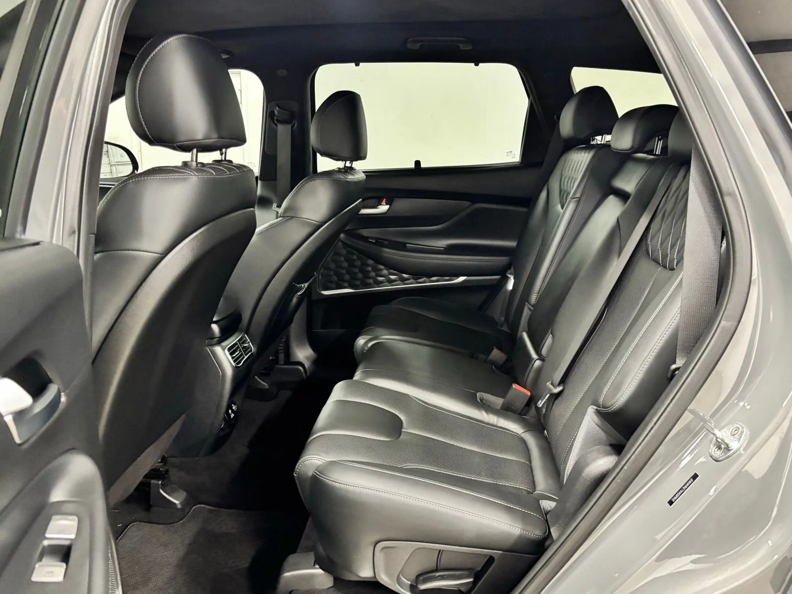 Used 2022 Gray Hyundai Calligraphy image 19