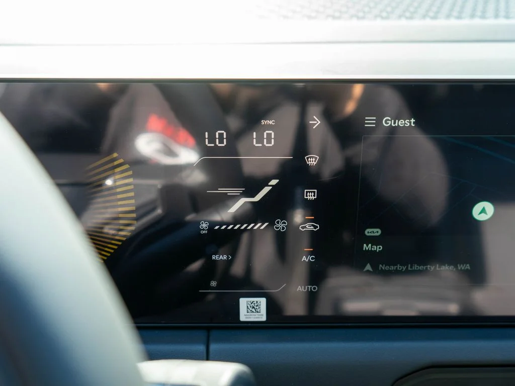 New 2027 Ivory Silver Kia S image 26