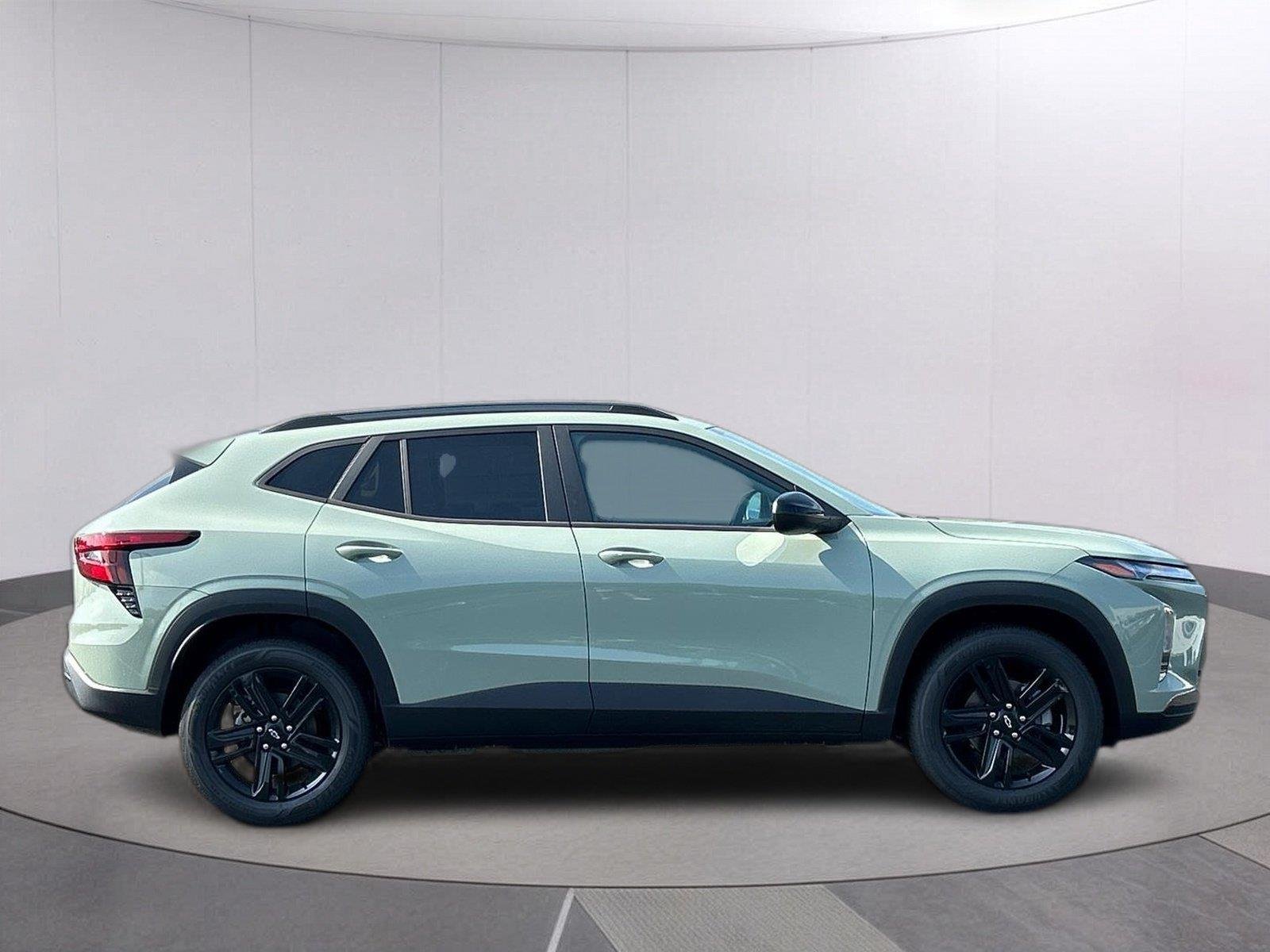 2026 Chevrolet Trax Activ - Photo 8