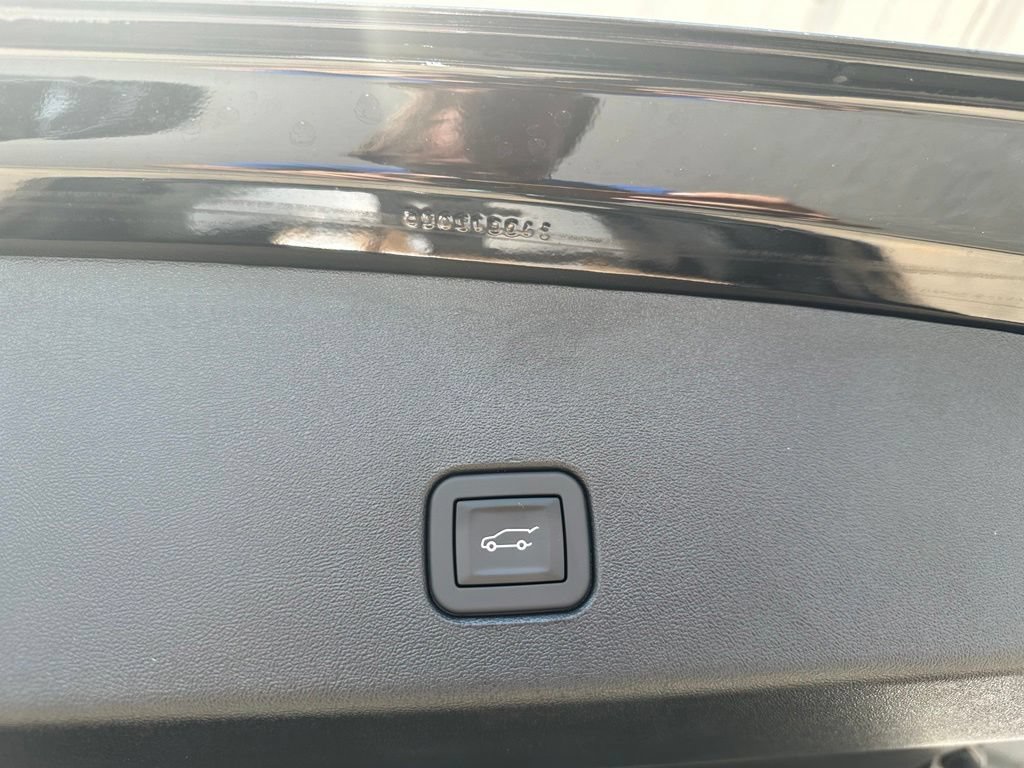2026 Cadillac OPTIQ Luxury - Photo 29