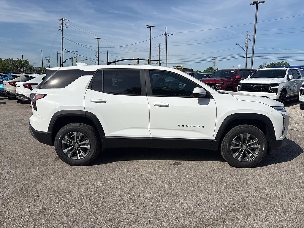 2026 Chevrolet Equinox LT - Photo 6