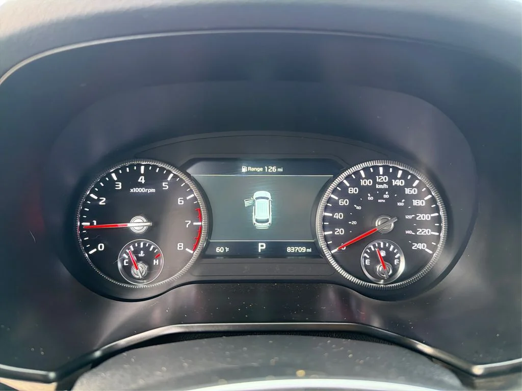 Used 2020 Dark Moss Kia SX image 17