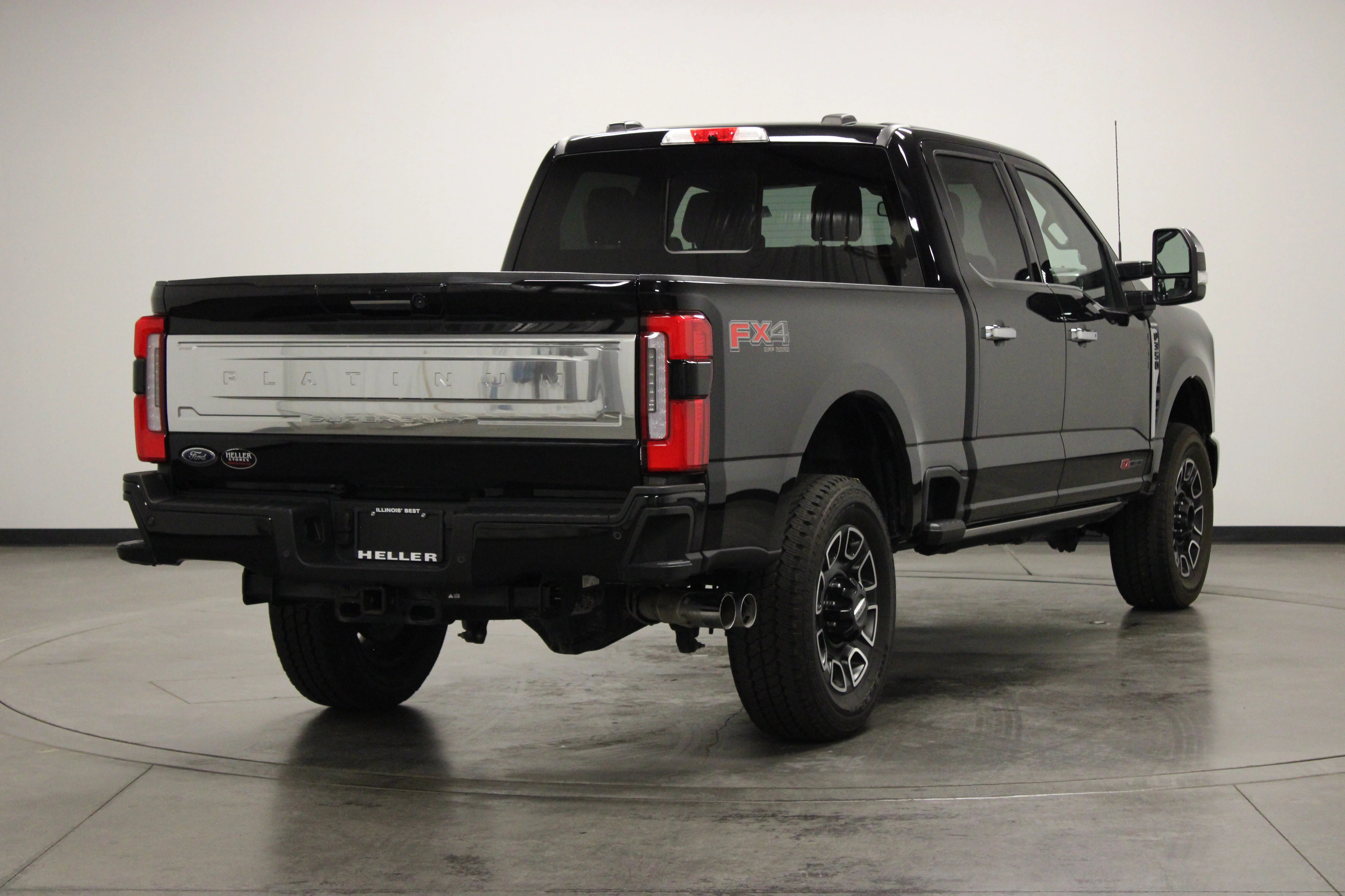 Used 2024 Agate Black Metallic Ford Platinum image 8