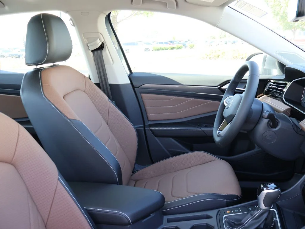 2026 Volkswagen Jetta SEL - Photo 13