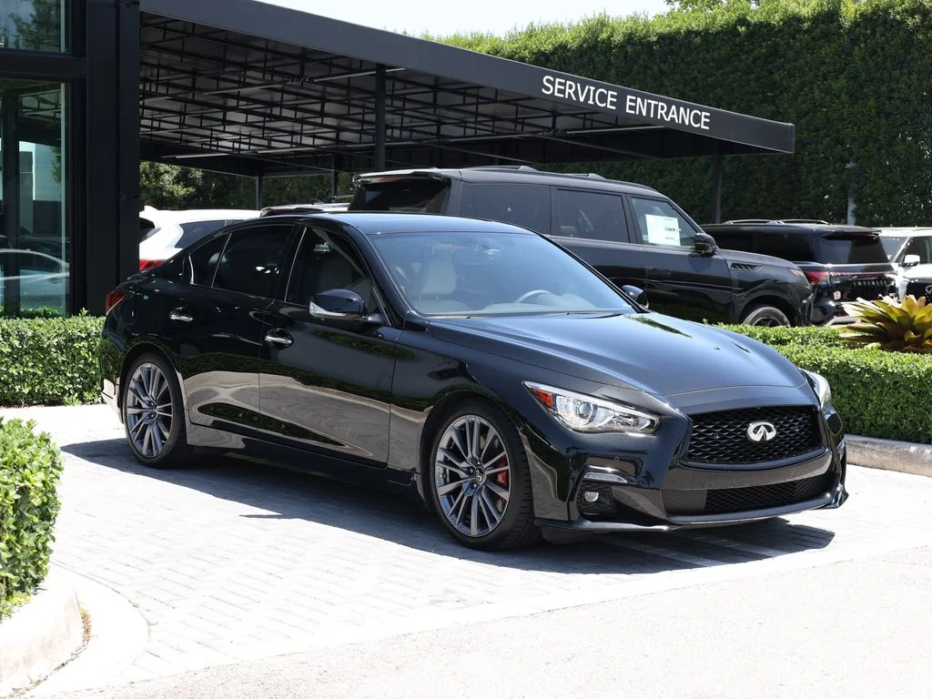 Certified Used 2023 Black INFINITI Red Sport 400 image 2