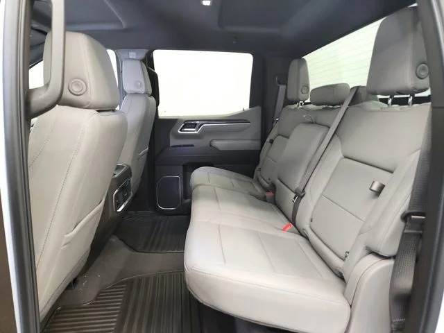 New 2026 Polar White Tricoat Chevrolet LTZ image 27