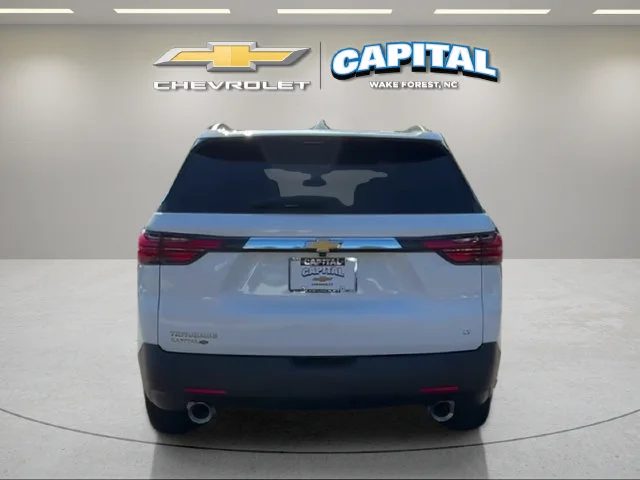 Used 2023 SUMMIT WHITE Chevrolet LT Cloth image 4