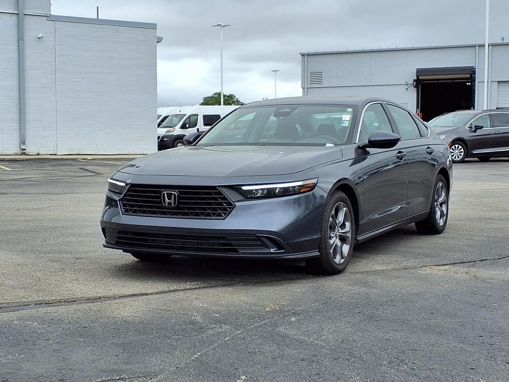 Used 2024 Honda Accord EX with VIN 1HGCY1F3XRA059837 for sale in Kansas City