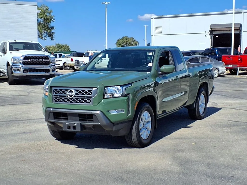 Used 2023 Nissan Frontier SV with VIN 1N6ED1CL8PN623611 for sale in Kansas City