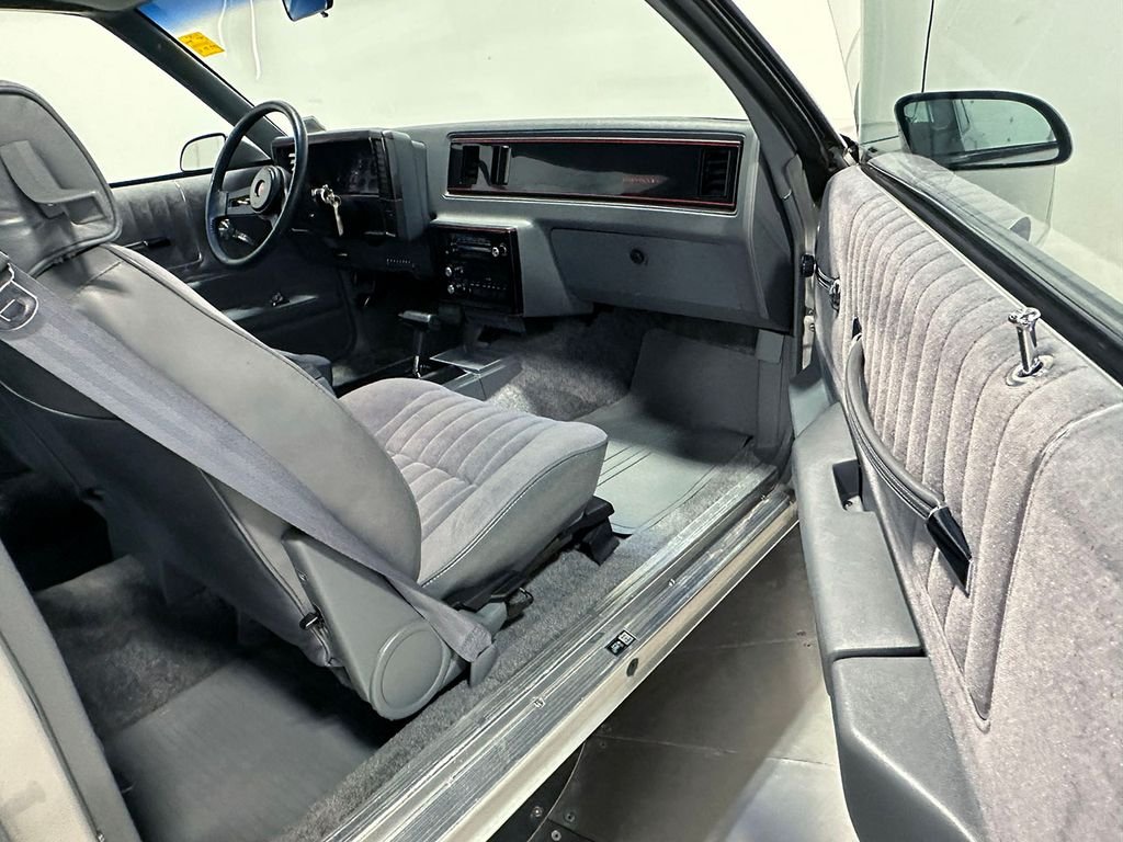 Used 1987 Gray Chevrolet  image 39