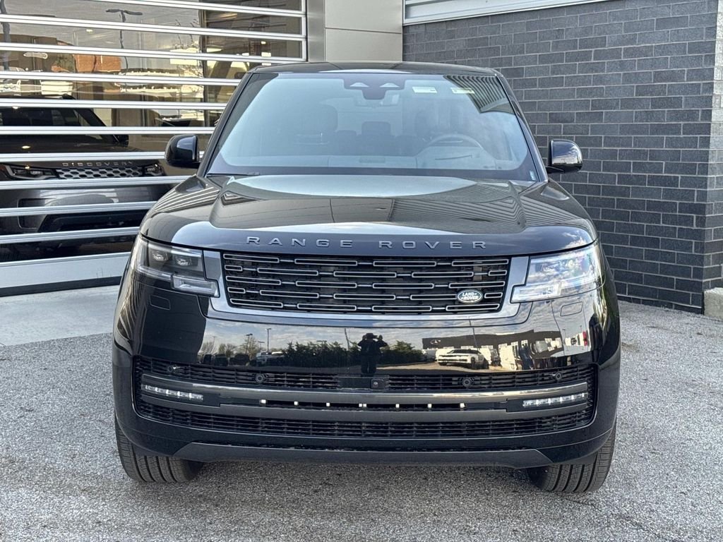 New 2026 Santorini Black Land Rover SE image 2