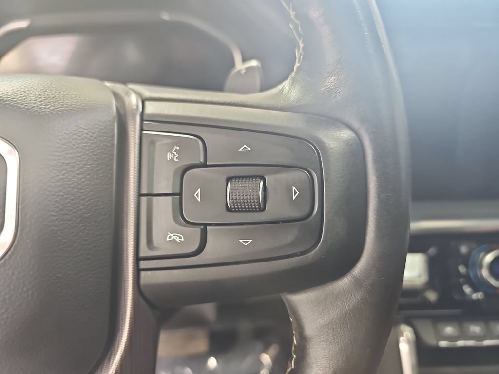 Used 2023 White Frost Tricoat GMC Denali Ultimate image 22