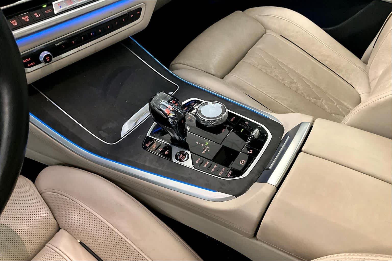 Used 2022 Phytonic Blue Metallic BMW xDrive45e image 15