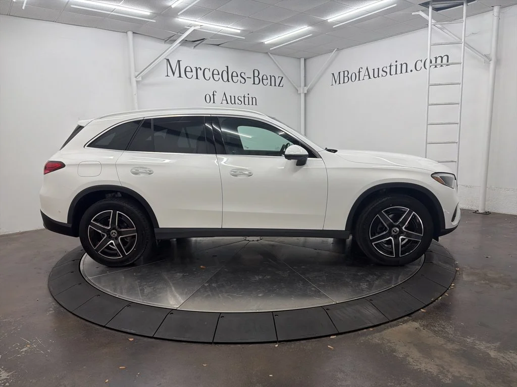 Used 2026 White Mercedes-Benz GLC 300 image 8