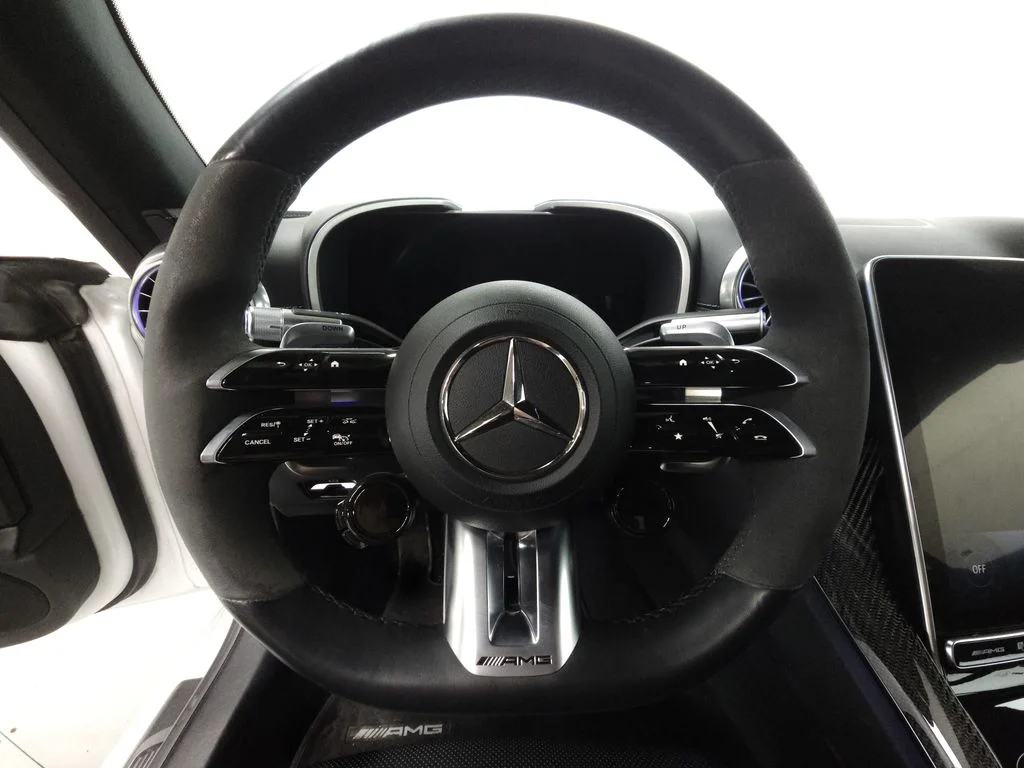 Used 2022 MANUFAKTUR Moonlight White Magno Mercedes-Benz SL 63 AMG® image 13