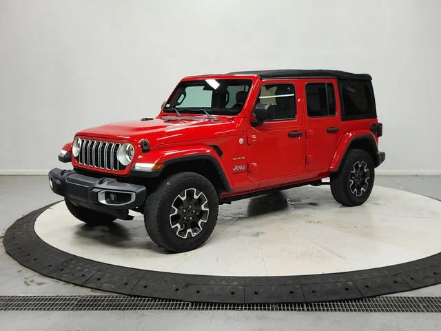 Used 2024 Red Jeep Sahara image 4