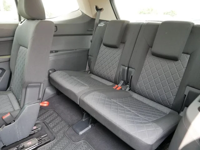 Used 2018 Gray Volkswagen Launch Edition image 18