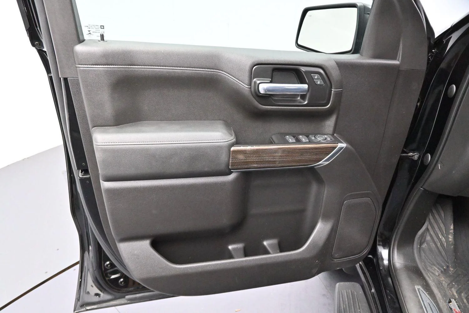 Used 2020 Black Chevrolet LT Trail Boss image 9