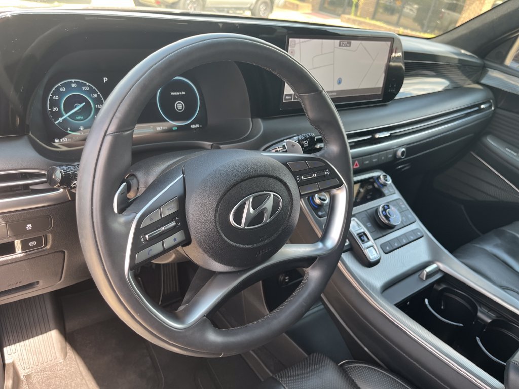 Used 2025 Red Hyundai Calligraphy image 14