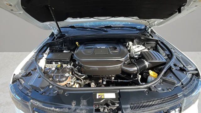 Used 2018 White Jeep Altitude image 32