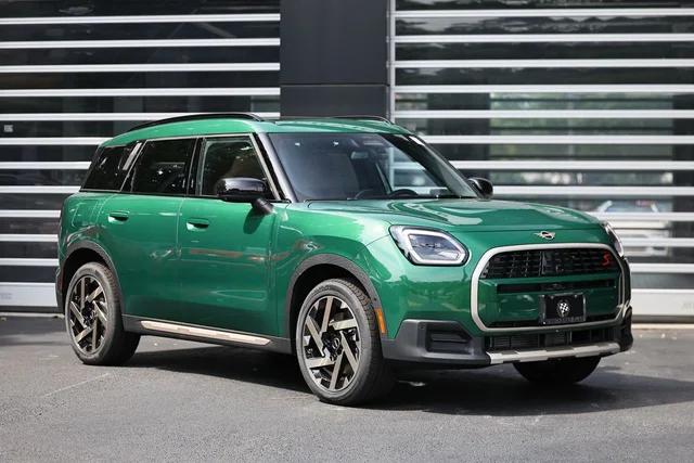 2027 MINI Countryman Iconic