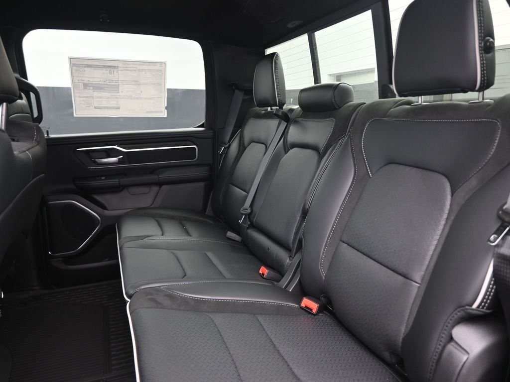 New 2026 Granite Crystal Metallic Clear-Coat Exterior Paint RAM Laramie image 16