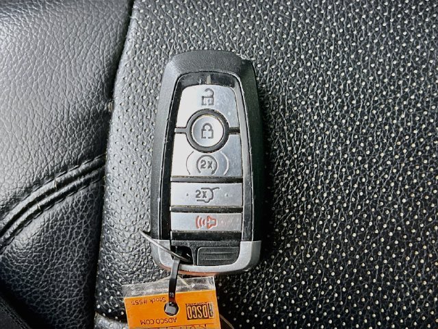 Used 2019 Gray Ford XLT image 12