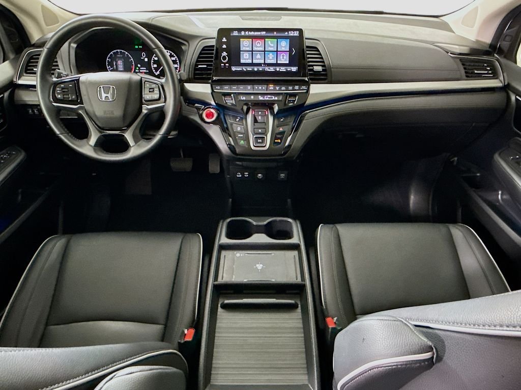 2025 Honda Odyssey Touring - Photo 13