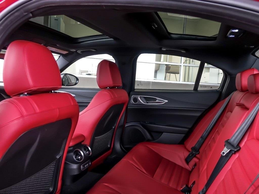 2025 ALFA ROMEO GIULIA (952) - Image 11