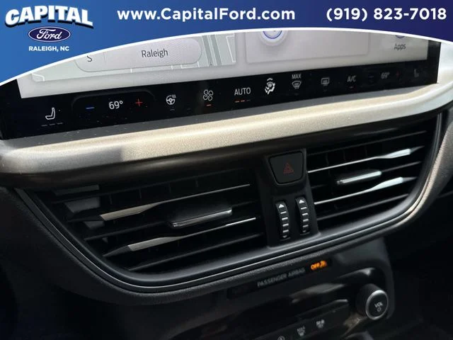 Used 2023 Silver Ford Active image 29