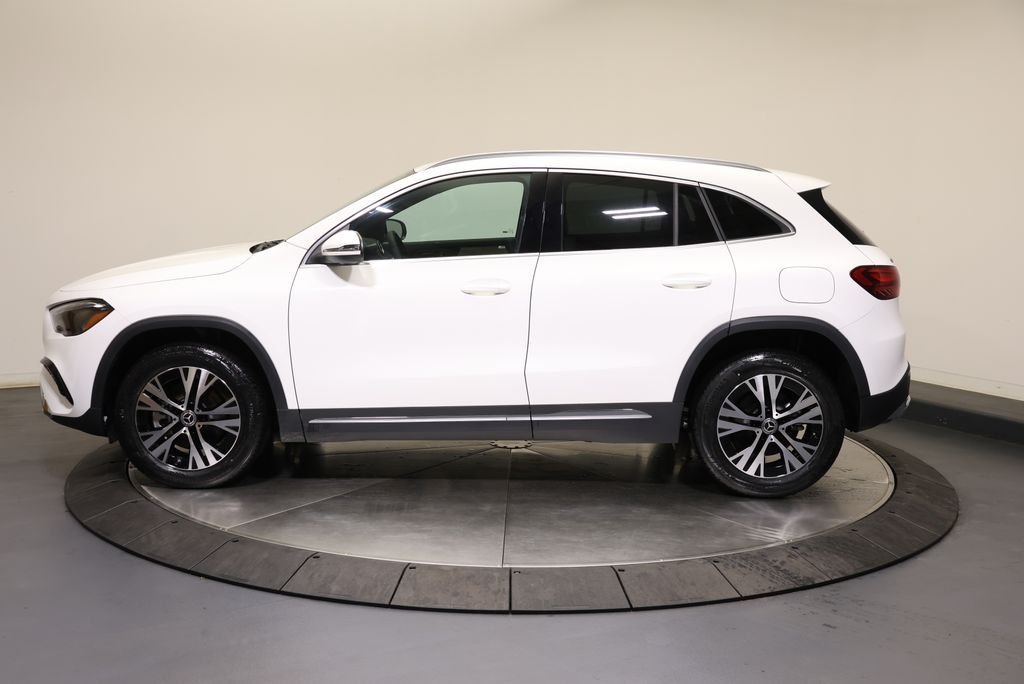 Used 2026 Polar White Mercedes-Benz GLA 250 image 4