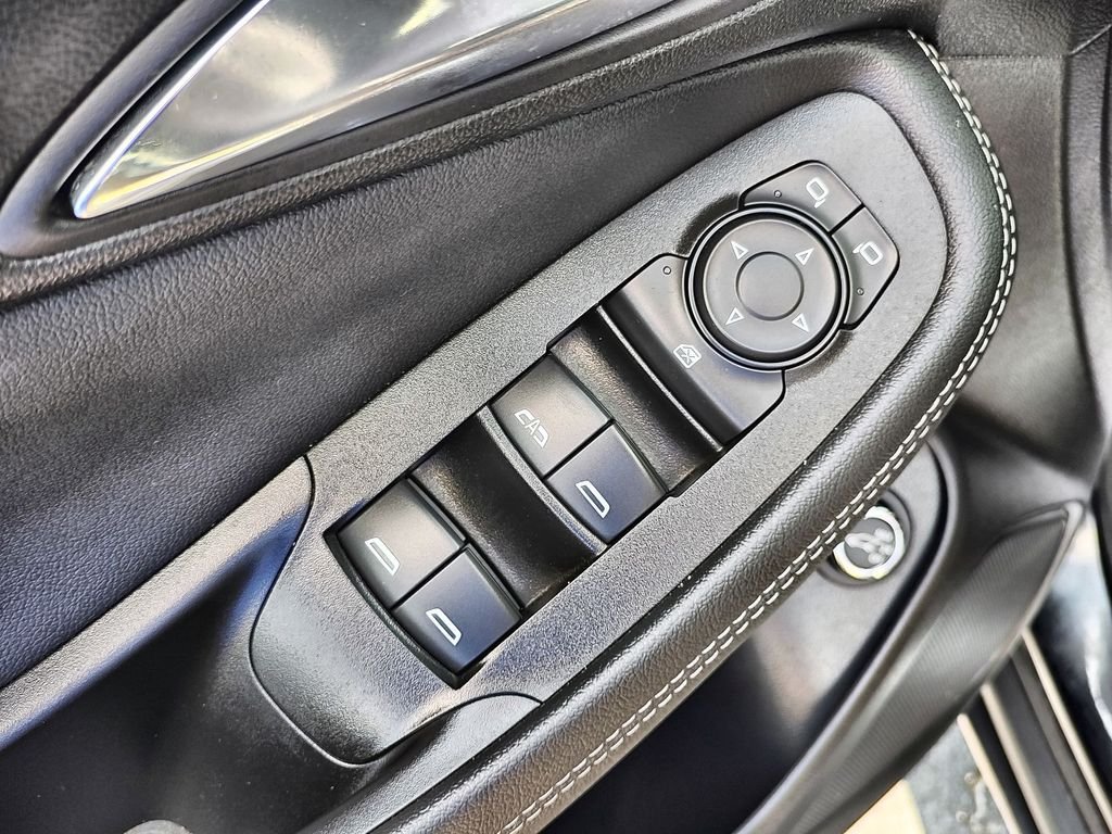 Used 2022 Black Buick Select image 13