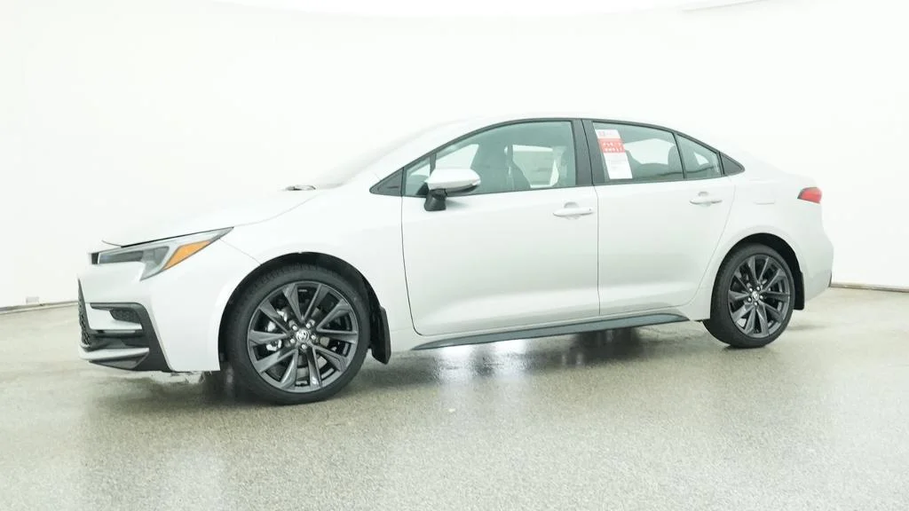 New 2026 Classic Silver Metallic Toyota SE image 4
