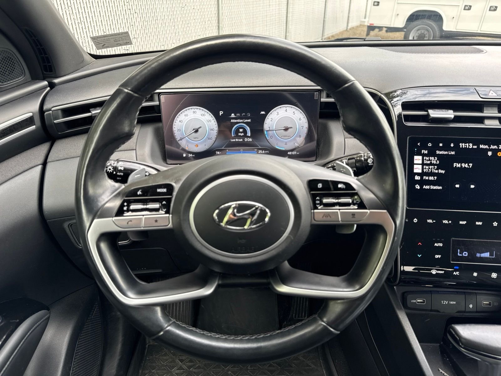 Used 2023 Green Hyundai Limited image 18