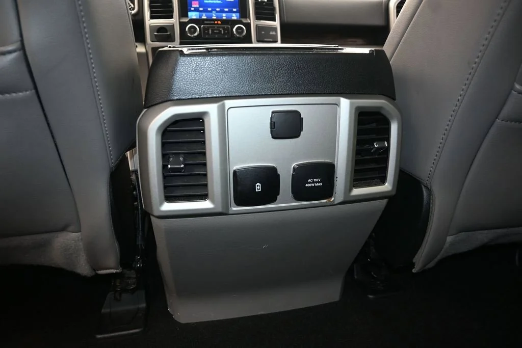 Used 2020 Silver Ford Lariat image 17